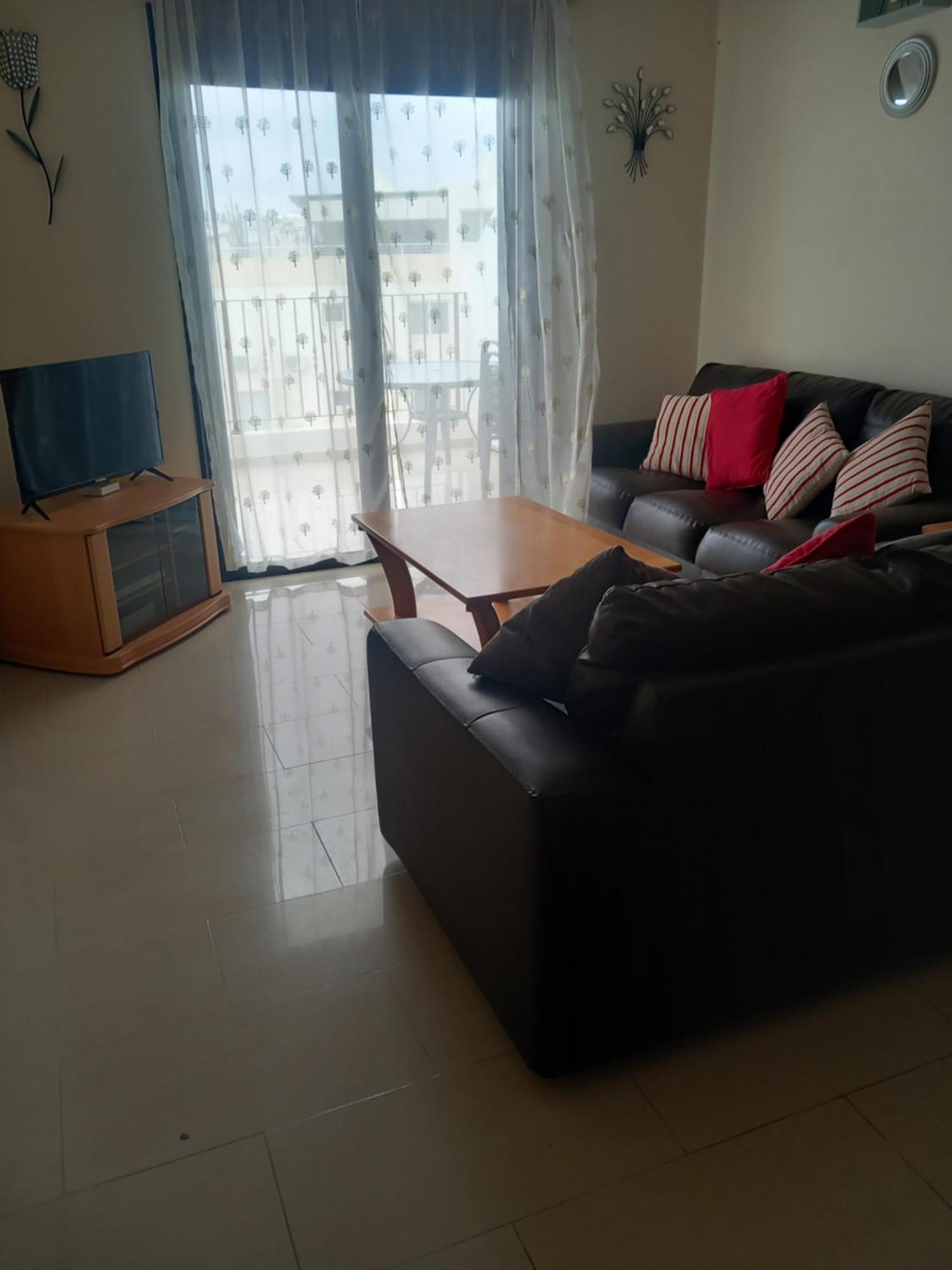 Barlee'S Apartment Paralimni Exteriör bild